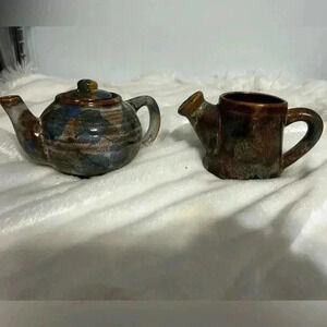Vintage marble mini teapot, and mini watering can. 1998. Heritage pottery.